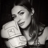 Ginaontherox 的个人资料图片