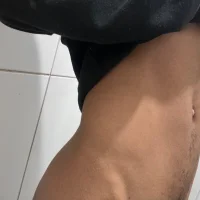 sexyskinny77