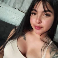 Riley_Chanel's Profile Pic