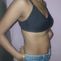 roshni-g Offline Chatrum