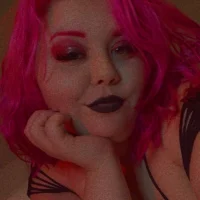 mommybri_'s Profile Pic