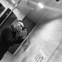 21cmAdrey's Avatar Pic