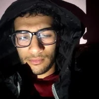 Younesgr_50 Adlı Modelin Avatarı