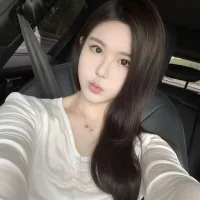 lalalovelala's Profile Pic