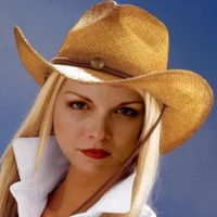 Faruzza's Profile Pic