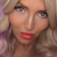 Curvy-Jenna's Avatar Pic
