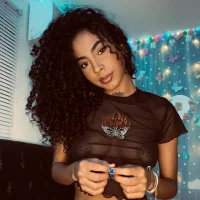 champagnemami_'s Profile Pic