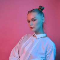 CharlotteKell's Avatar Photo