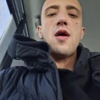 Lesterek 的个人资料图片