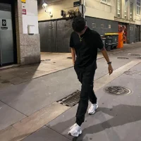 Alex23_07's Profile Pic