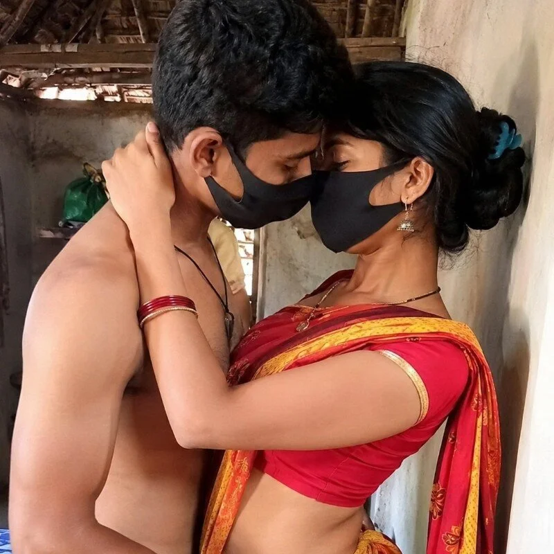 desihot-couple profile photo