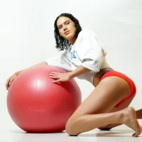 isabellalovestory's Avatar Pic