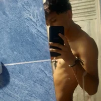 Slika avatara modela Elian_Julian