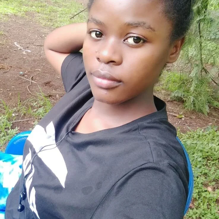 PRETTY-SHANNIA