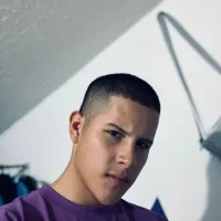 Model Mario_Benedetti