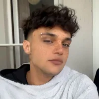 twink__baby's Profile Pic