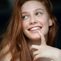 AshleyyReds model avatar