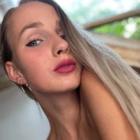 Amy_Rea18's Profile Pic