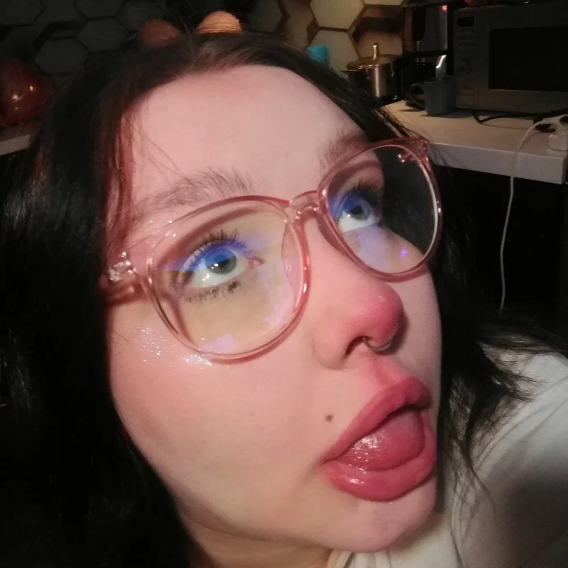 LilyLike profile photo
