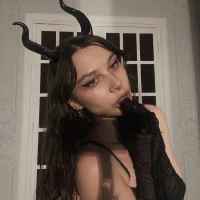 ReginaRobinson 头像图片