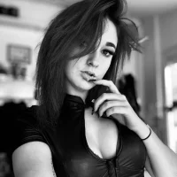 ViviLuu's Avatar Pic