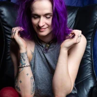 Vyola_Shyne's Avatar Photo