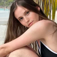 vi_world live cam model