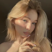 FloraBaggott's Profile Pic
