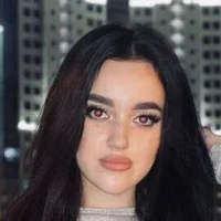 AlyaHart Φωτ, Προφίλ