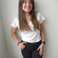 AliceSimmons25's Profile Pic