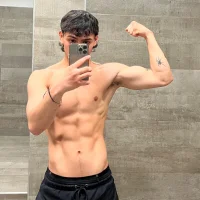 Zdjęcie profilowe modela aroonhuge