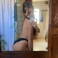 รูปโปรไฟล ์ของ me_a_gd_grl