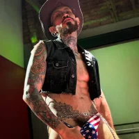 Slika avatara modela Simon_Rz