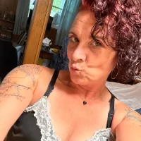 صورة الملف الشخصي لـ TattoedMilf