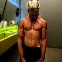 EhMK's Profile Pic