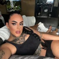 curvy_cum_slutt's profilbilde