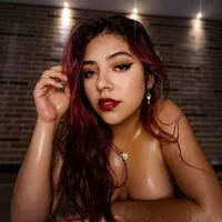 Rousse_Collinss Φωτ, Προφίλ