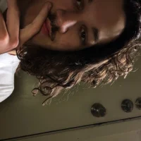 Gambar Profil chillinonmygradscoolshi