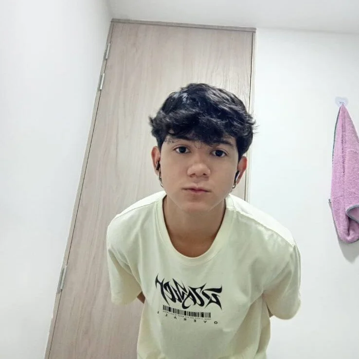 axel_rose20 Stripchat profile image