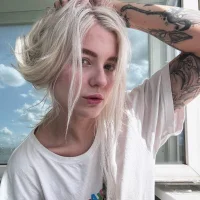 PinkyGlowGirl_'s Profile Pic