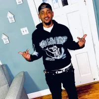 Ty2s's Profile Pic