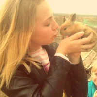 Juliakisss2's Profile Pic