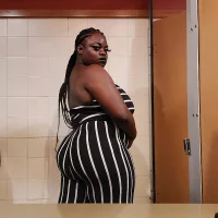 Royalty5's Profile Pic