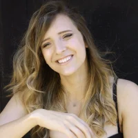 MaryStars Φωτ, Προφίλ