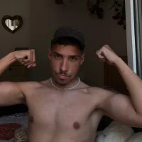 Alvarooxxxx's Profile Pic