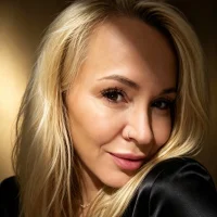 Ashti_Grace's Avatar Photo