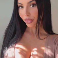 Valentinarosexoxo's Profile Pic