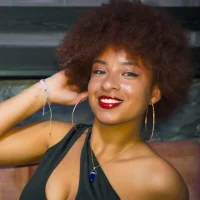 Nia_Zuri