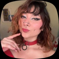 leah_bloom_'s Profile Pic