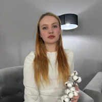 LynneDace's Profile Pic